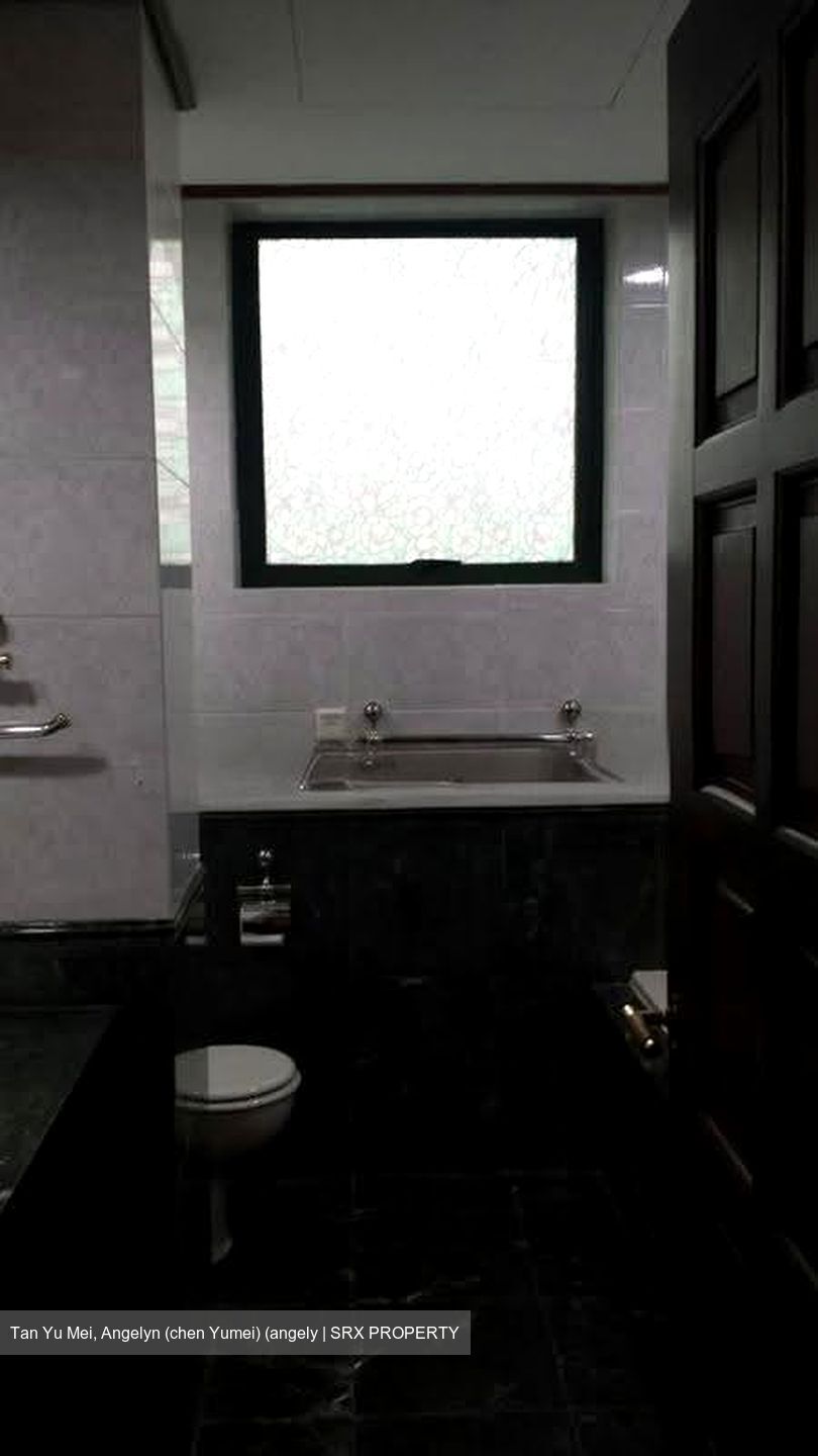Pebble Bay (D15), Condominium #629381841